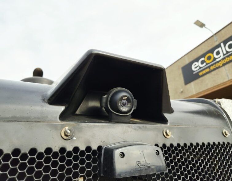 CATERPILLAR  140 AWD ***IMPECABLE***